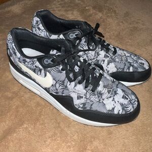 Nike Air Max 1 Black Floral